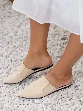 Jenni Kayne Oiled Leather Slip On Mules in Natural Cream - 38 (US 8)